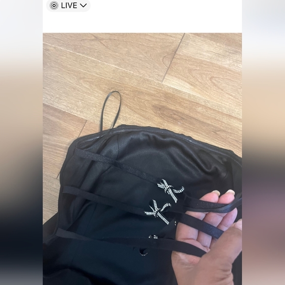 Dress - Mini tube dress with straps at the back - Picture 8 of 9